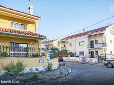 Casa para comprar em Algueirão-Mem Martins, Portugal