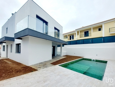 Casa / Villa T5 em Alcabideche de 286 m²