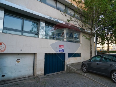 Garagem para arrendar em São Victor, Braga