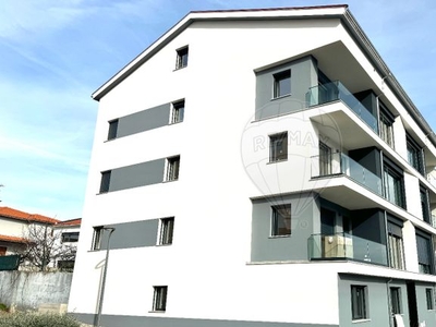 Apartamento T2 à venda em Samil, Bragança
