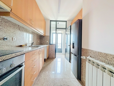 Apartamento T2 com suite e garagem no Areinho em Oliveira do Douro, Vila Nova de Gaia