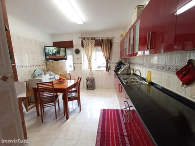 Apartamento para comprar em Corroios, Portugal