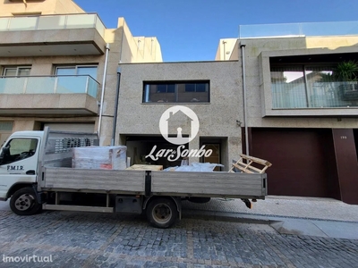 Casa para alugar em Argivai, Portugal