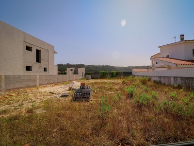 Lote para construção de moradia isolada (T4+1),no centro da Vila de Quiaios, Figueira da Foz