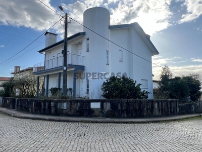 Moradia T3 à venda em Merelim (São Pedro) e Frossos