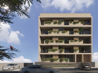 NOVA CONSTRUÇÃO | Apartamento T2 | Duas varandas com floreiras | Pisci