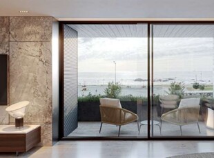 Apartamento T2 com varandas e vista de mar, à venda, Porto