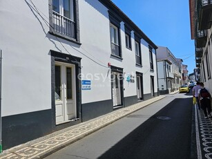 Espaço comercial no centro histórico da cidade Ponta Delgada
