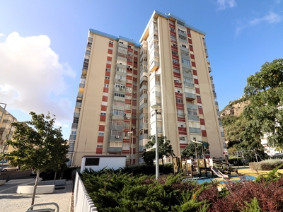 Apartamento T2 Vila Franca de Xira Remodelado, com Elevador e Acesso Mobilidade Reduzida