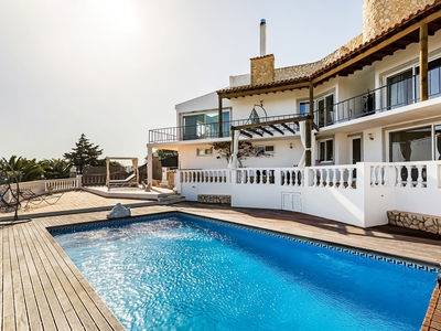 Moradia V5 com vista mar, para venda, em Faro, Algarve