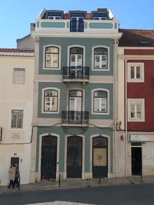 Prédio em Lisboa, Santa Engrácia, para remodelação interior.