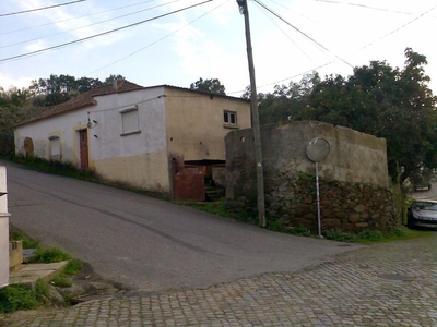 Moradia Antiga, Juncal do Campo, Castelo Branco
