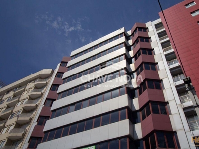 Apartamento T0 à venda na Avenida da República de Vila Nova de Gaia (metro).