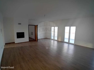 Apartamento para alugar em Santa Margarida da Serra, Portugal