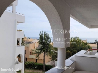 Apartamento T1+1 com vista mar, para venda em Porches, Algarve