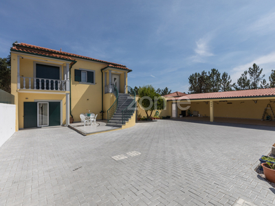 Casa para comprar em Sarzedo, Portugal