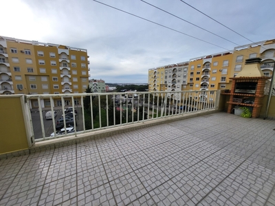Apartamento T3 à venda na Avenida Manuel da Fonseca