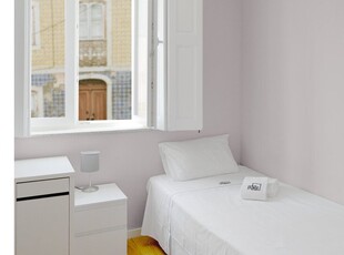 Aluga-se quarto numa residência no Covelo, Porto