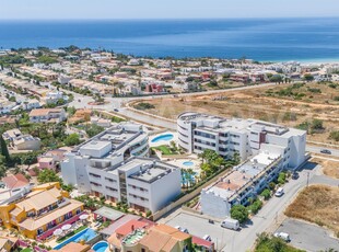 Vista Mar | Luxuoso Apartamento T2 Com Vistas Panorâmicas Perto Da Praia De Porto De Mós À Venda - L