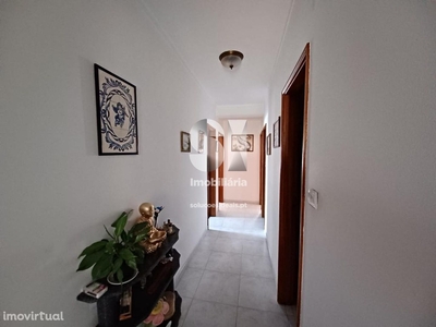 Apartamento T2 à venda na Quinta da Seara, Oliveira do Douro - V.N....