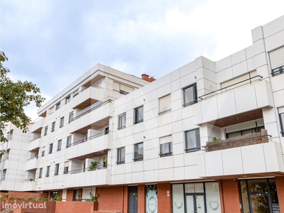 Situado no Amparo - Funchal , o Edifício Amparo Residences é um empree