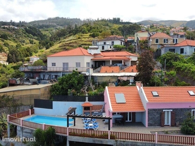 Casa T2 em Madeira de 286,00 m2
