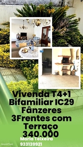 Moradia T4+1 3Frentes Bifamiliar na IC29 Fânzeres