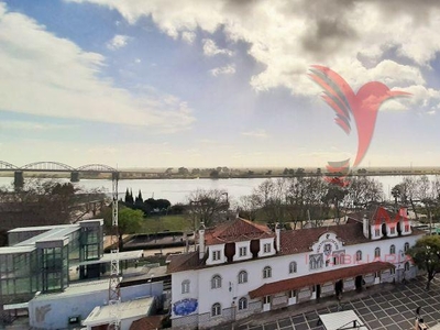 Escritório com terraço e vista rio, Vila Franca de Xira, Lisboa