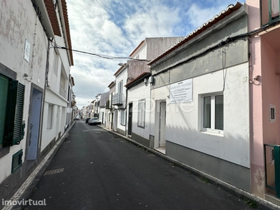 Apartamento T3 em Condomínio Fechado na Urb. Vale Eureka - Sintra