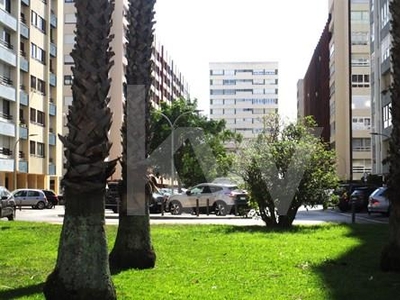 T2 Apartment in Quinta do Marquês -OERAS