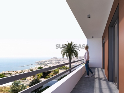 Moradia Geminada T3 Duplex à venda em Funchal (Santa Maria Maior)