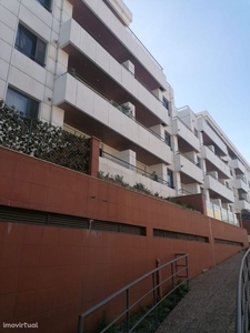 Apartamento T4 Santa Marinha