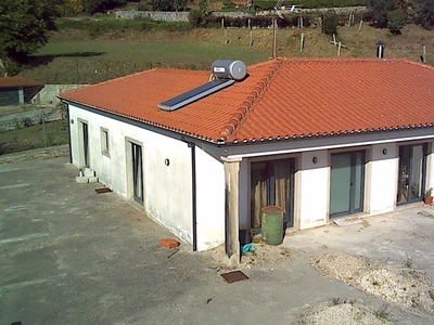 Casa de aldeia T2 em Candemil e Gondar de 195 m²