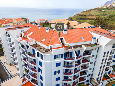 Excelente apartamento Duplex T5, Piornais - São Martinho, Funchal