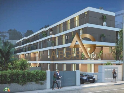 Apartamento T3 com logradouro, Funchal - Em Fase de Construção