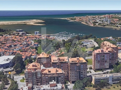 Apartamento T3 para arrendamento em Santa Marinha e São Pedro da Afurada