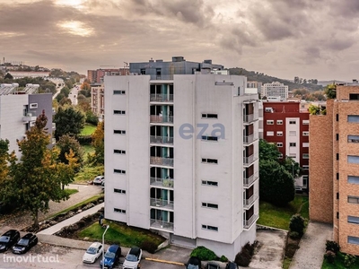 Apartamento T3 em Fraião, Braga.