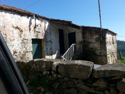 Venda Quintinha com Moradia para reconstruir, Vila Boa do Bispo, Marco de Canaveses