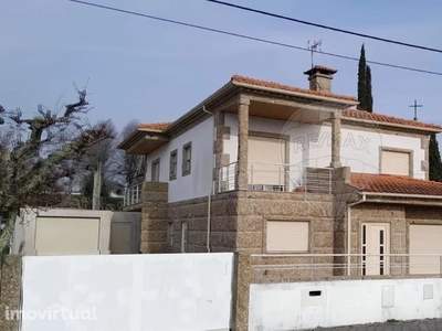 Casa para comprar em Estorãos, Portugal