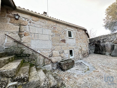 Casa tradicional T5 em Guarda de 400,00 m²