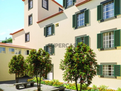 Apartamento T2 à venda em Funchal (Sé)