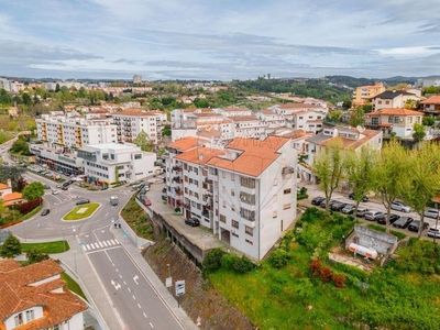 Apartamento T3 à venda em Amarante (São Gonçalo), Madalena, Cepelos e Gatão, Amarante