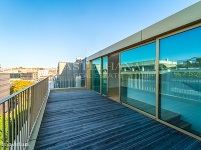 Penthouse Duplex T2 com terraço com vista perto da Avenid...