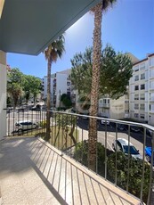 Apartamento T2 / Oeiras, Centro de Carnaxide