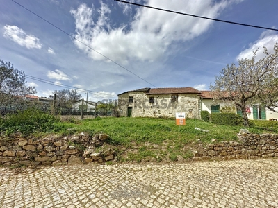 Casa Rústica T1 Duplex à venda na Rua da Caleija