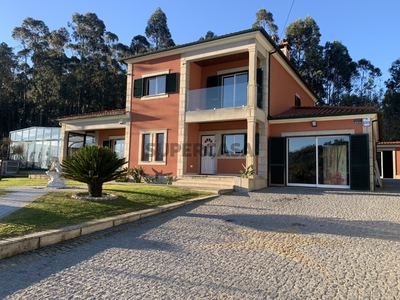 Moradia T3 Duplex à venda na Ribeira do Neiva