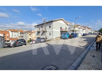 T3 com sótão junto ao Bairro Norton de Matos | 3 varandas | Localização Premium junto ao Estádio | Investimento | Coimbra