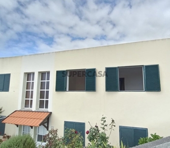 Apartamento T2 à venda em Azinhaga de Santo Amaro