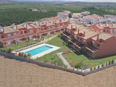 Villa T2 à venda em Alcantarilha e Pêra