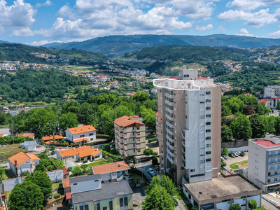 Apartamento T3 à venda em Amarante (São Gonçalo), Madalena, Cepelos e Gatão, Amarante